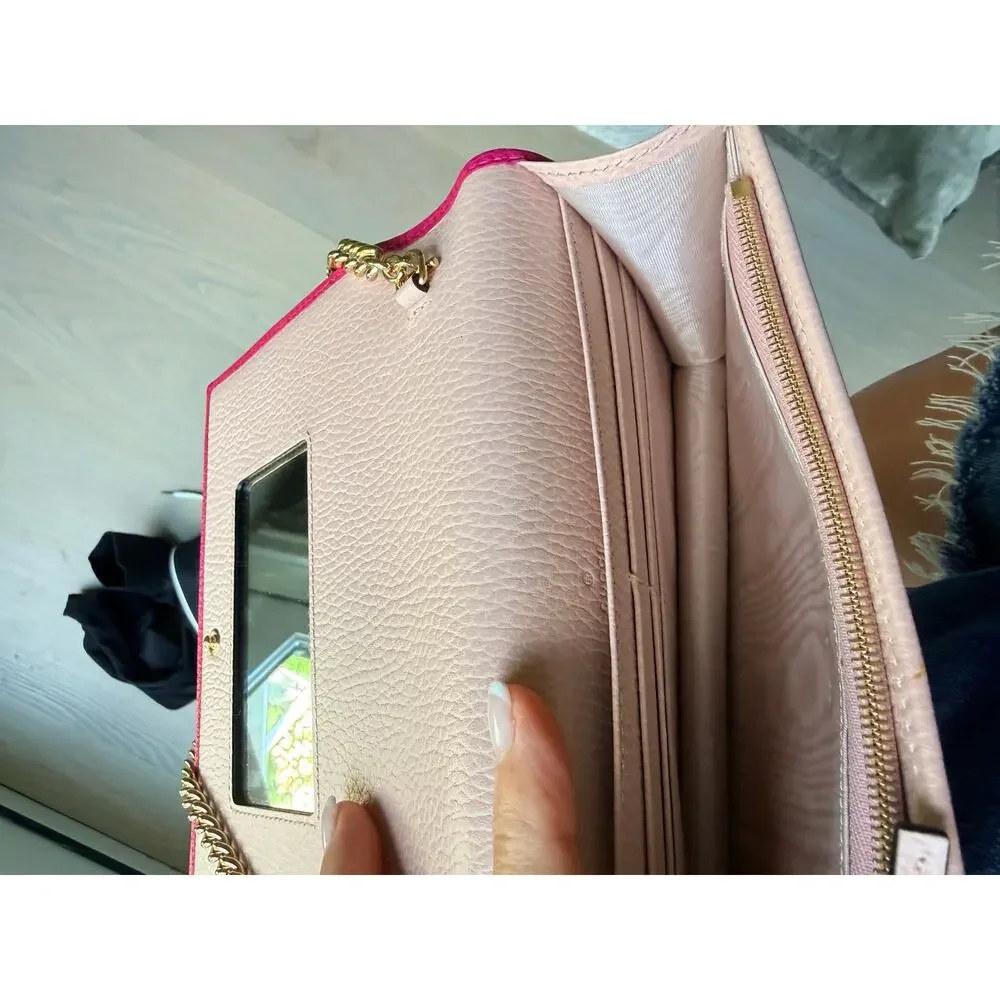 GG Marmont chain wallet in fuchsia leather